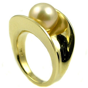 Pearl ring .