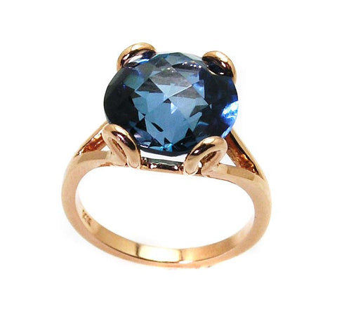 Blue topaz ring .